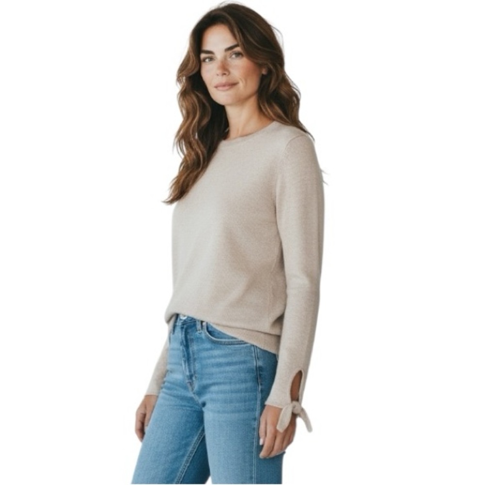 Banana Republic Filpucci Extra Fine Merino Wool
Cashmere Beige Sweater in Small